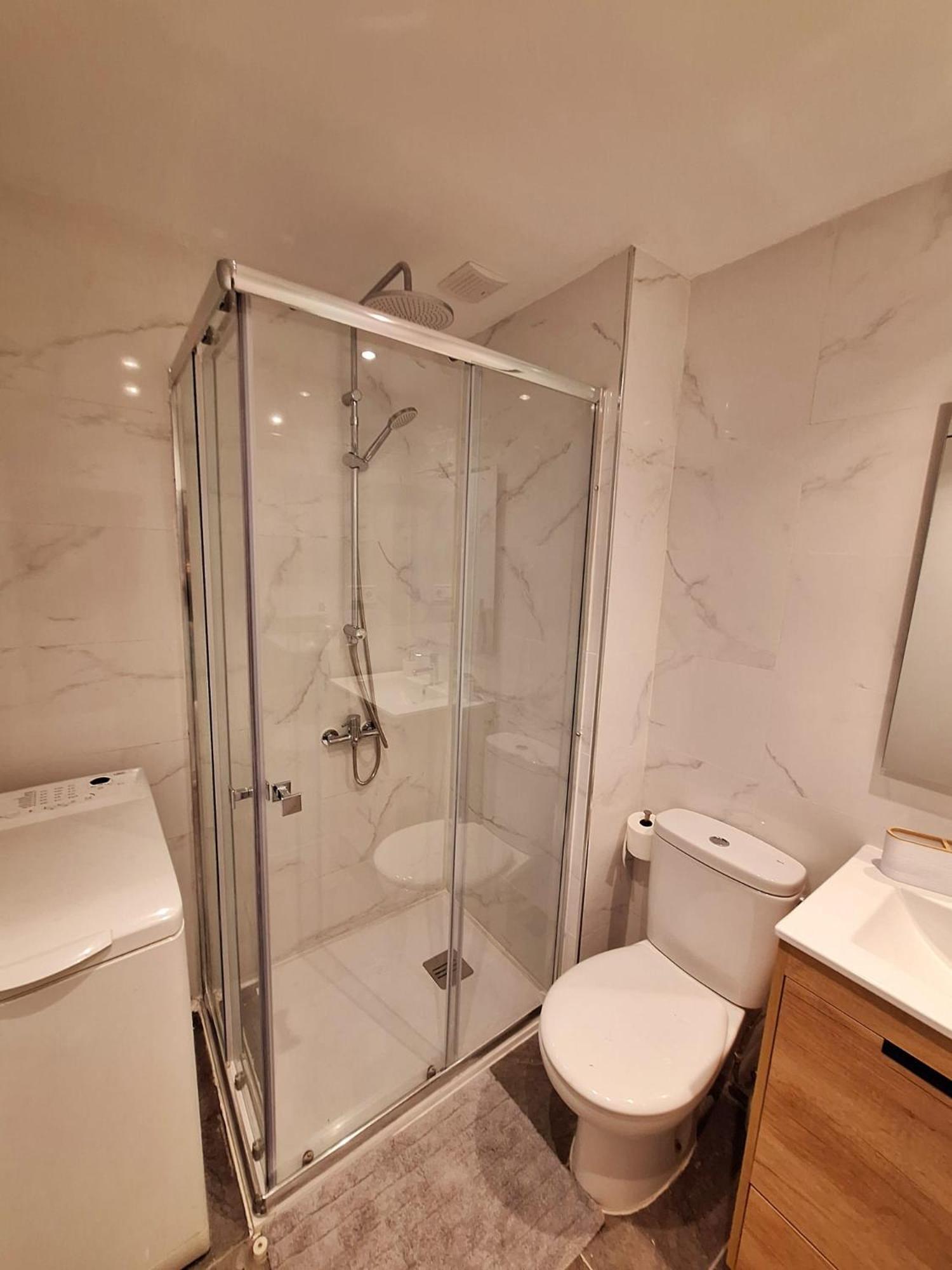 Apartment Apartment, Sea View, 200m From The Beach, Close To Town